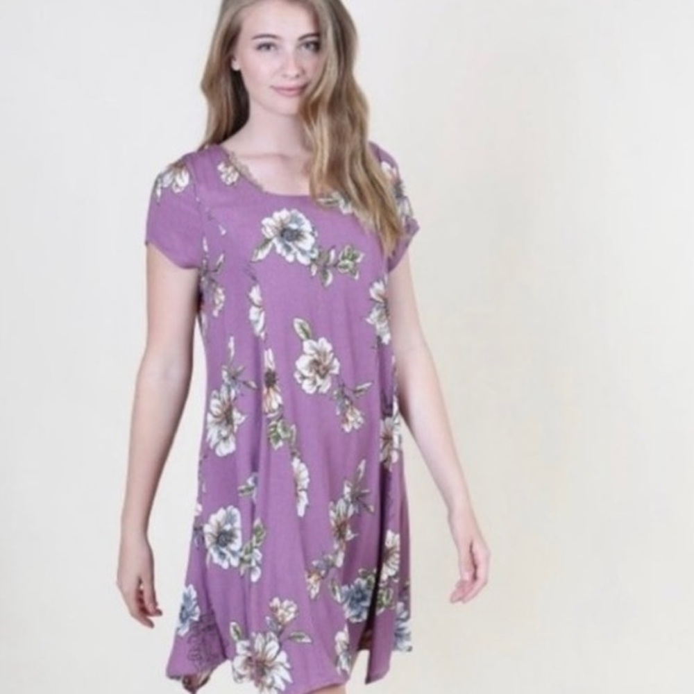 Altar’d State Crepe Floral Shift Dress